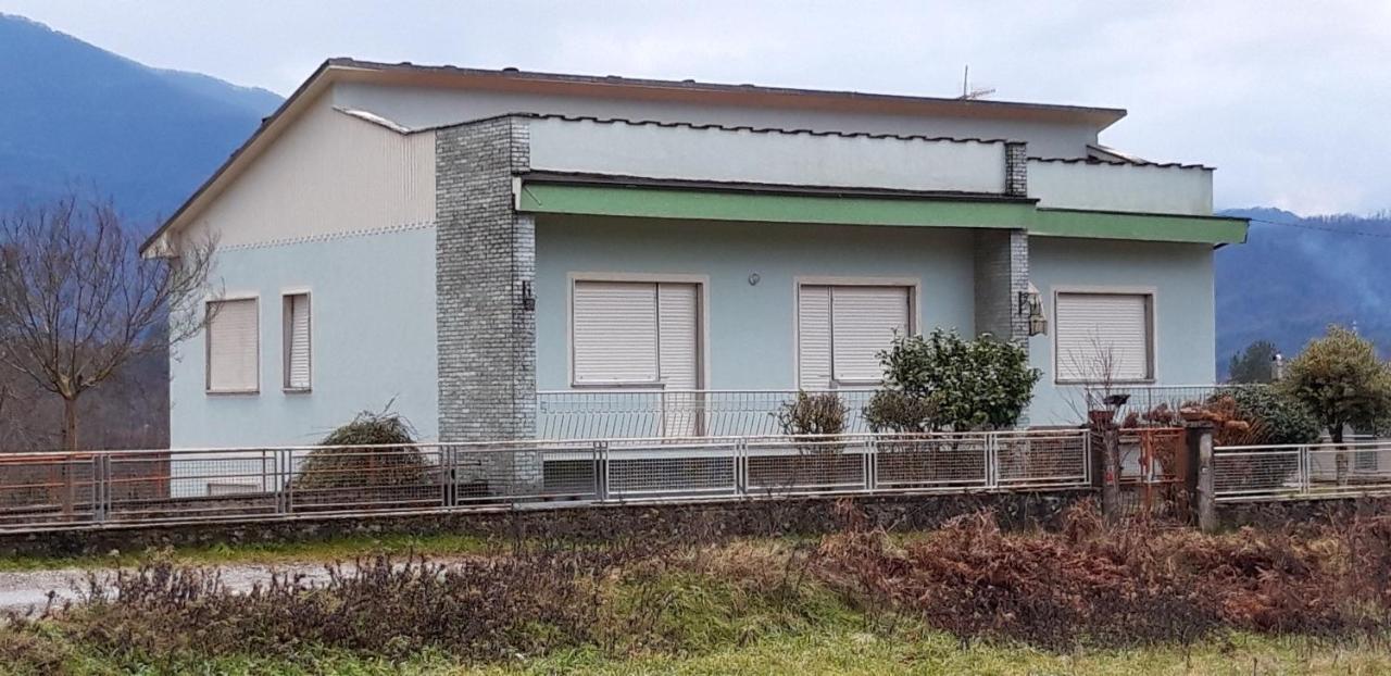 Affittacamere La Foresta Di Sopra Barga Exterior foto